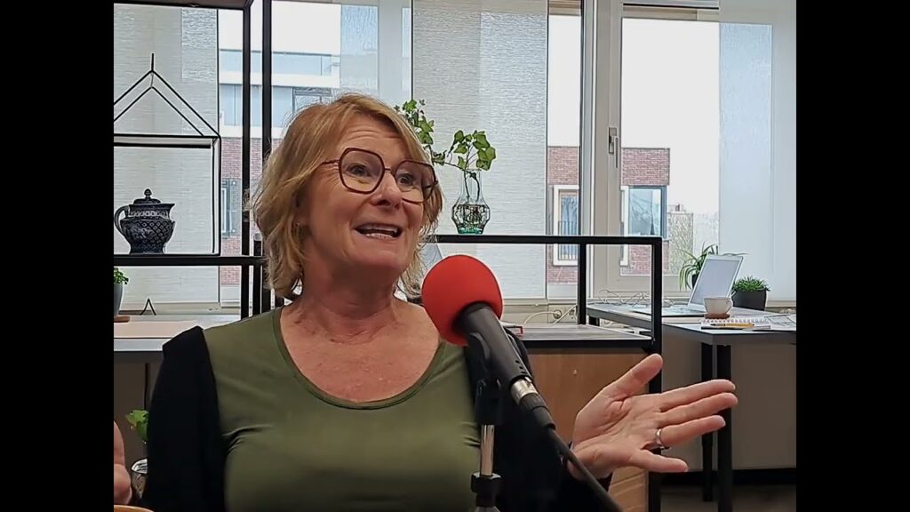 Strategie vd Kreeft podcast #36 Bianca van der Neut - Kamers met Aandacht -  fragment 1
